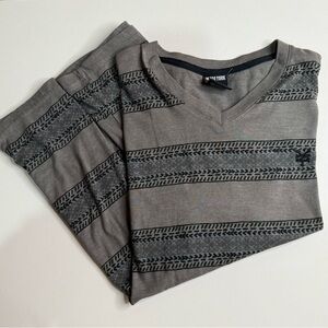 Vintage Zoo York V-Neck Tee Striped Tribal Print 
Size M